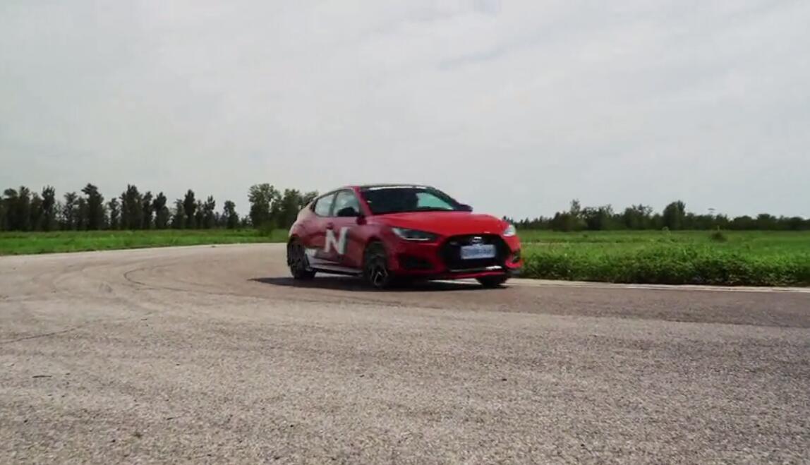 ִСڡVeloster N